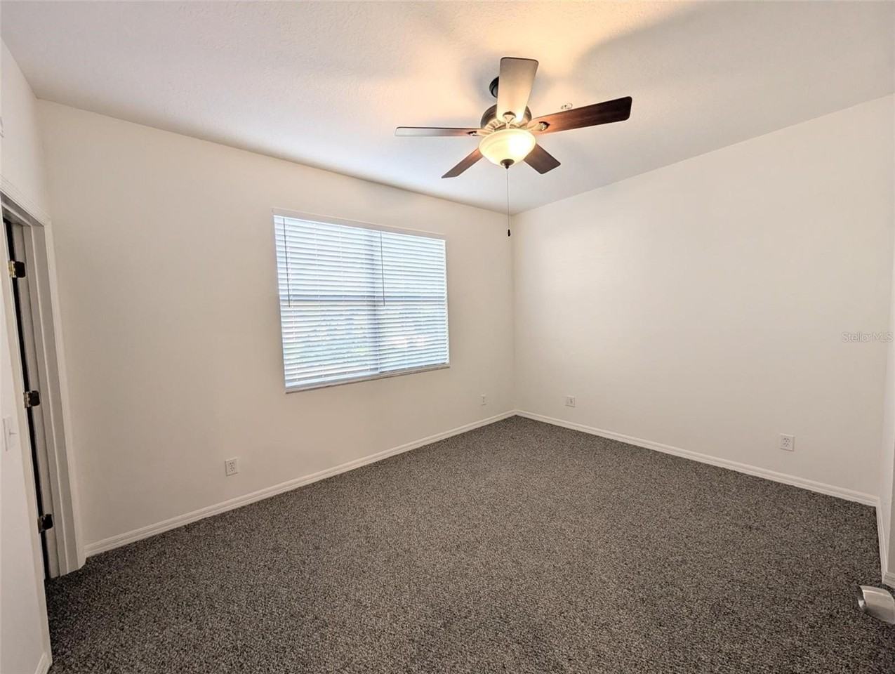 4004 Crabtree Ave - Photo 6 of 10