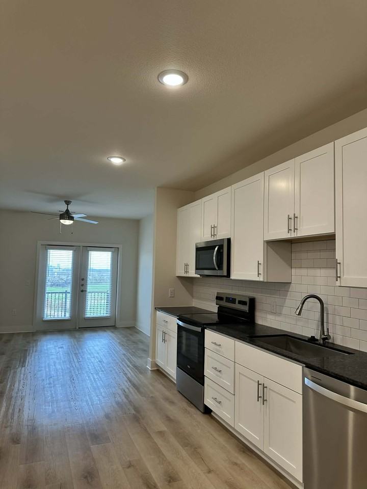 4710 Old Decatur Rd #1207 - Photo 2 of 8