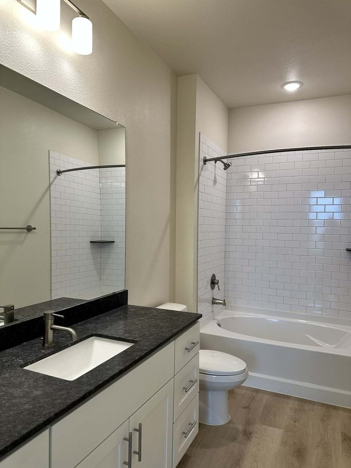 4710 Old Decatur Rd #1207 - Photo 5 of 8