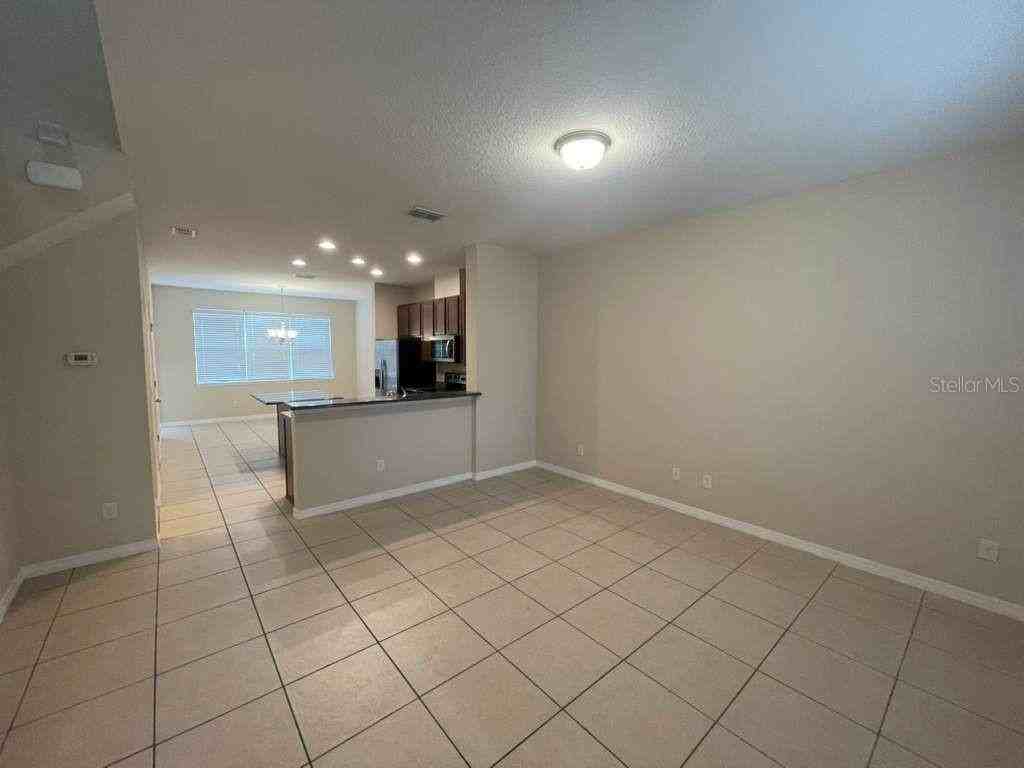 12458 Langstaff Dr - Photo 3 of 17