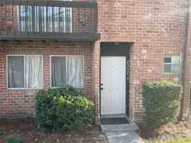 2352 Huntington Green Ct #7 - Photo 1 of 1