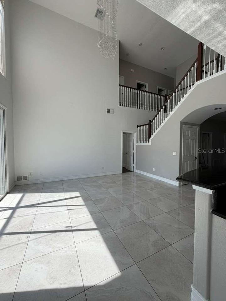 1549 Antigua Bay Dr - Photo 3 of 17