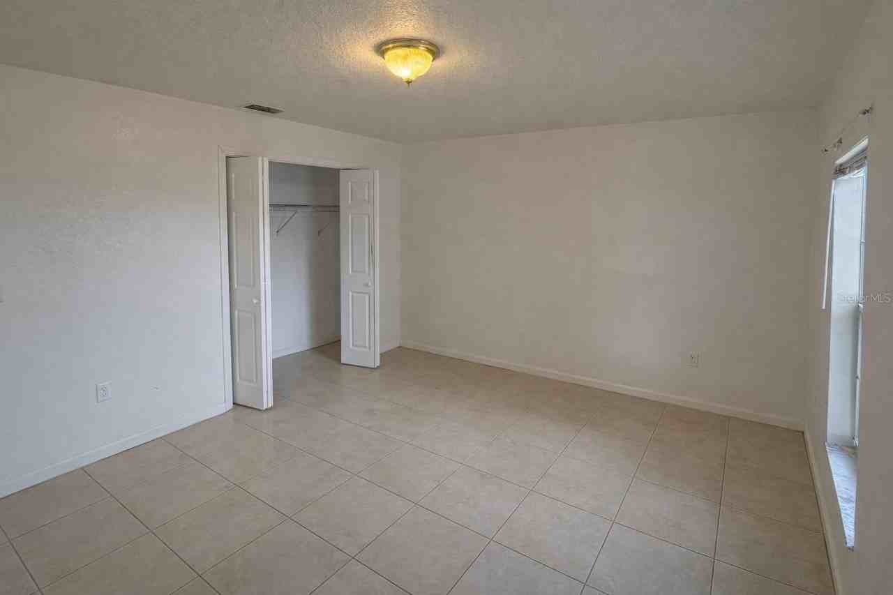 627 Bluebill Ct - Photo 7 of 10