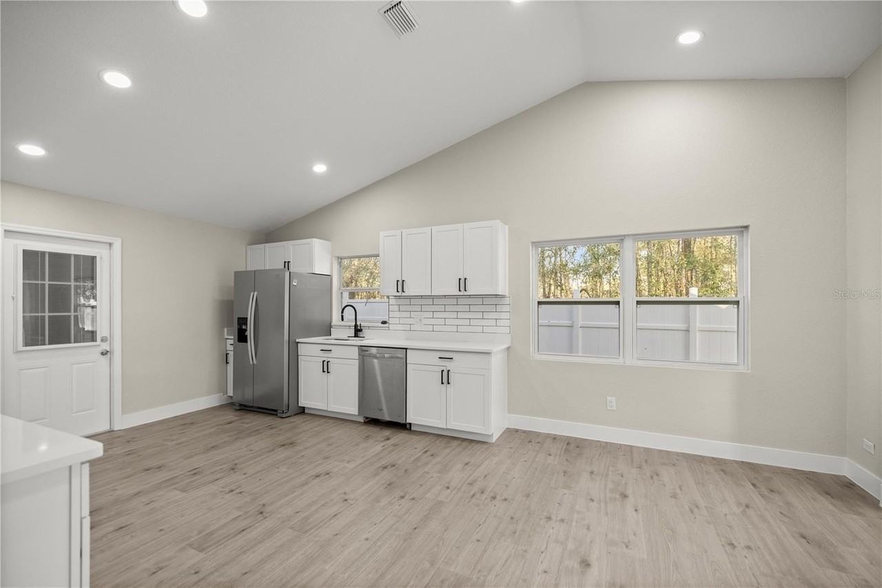 63 Teak Run - Photo 6 of 23