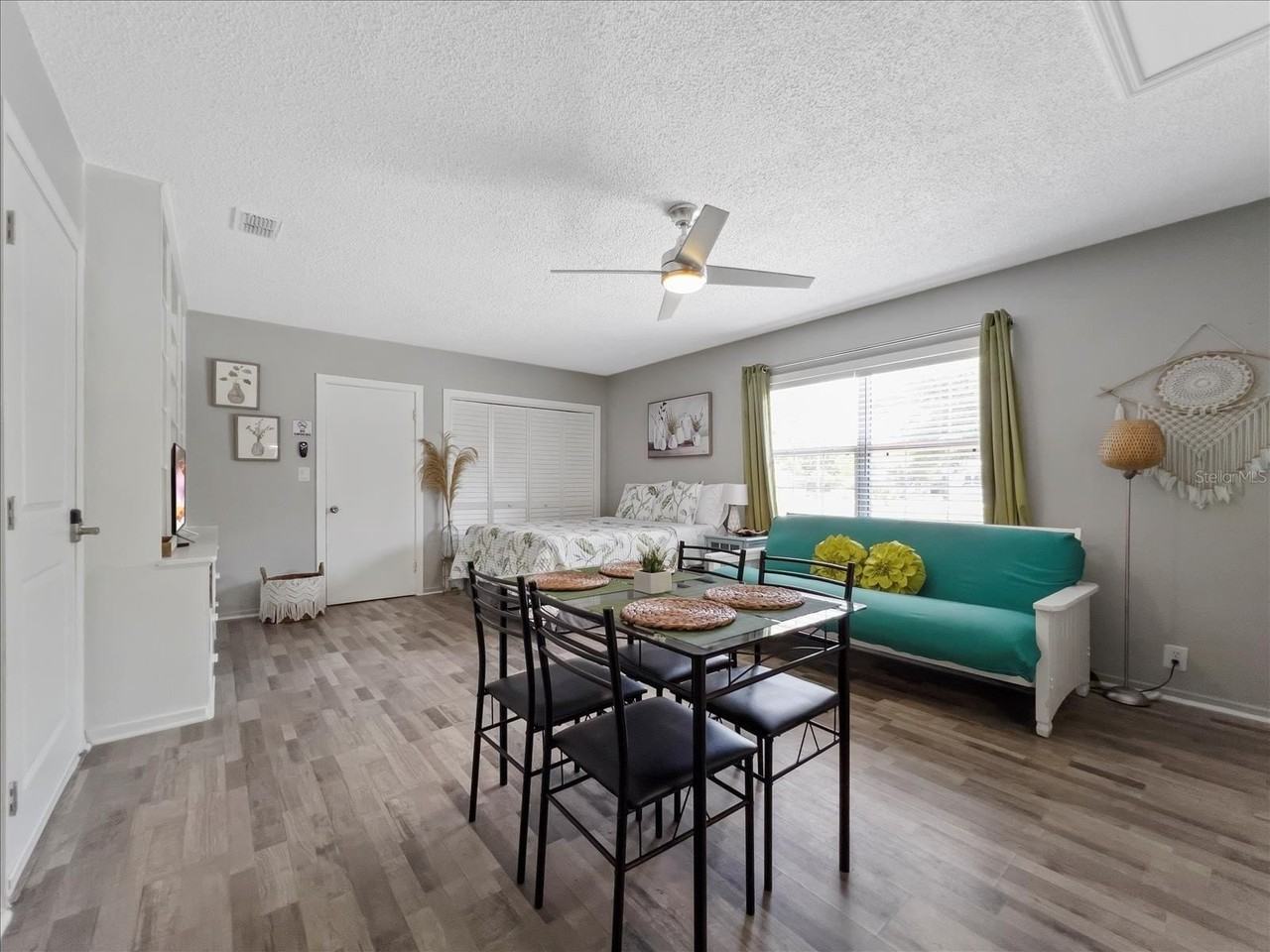 3801 1st Ave S - Photo 4 of 24