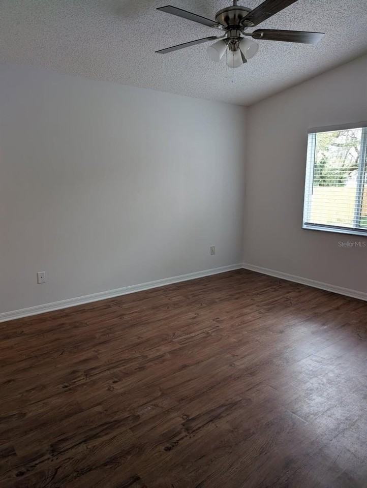 15962 49th St N - Photo 7 of 26