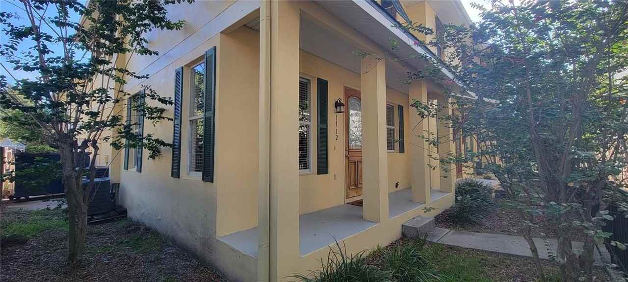 1112 Islamorada Ln - Photo 2 of 16