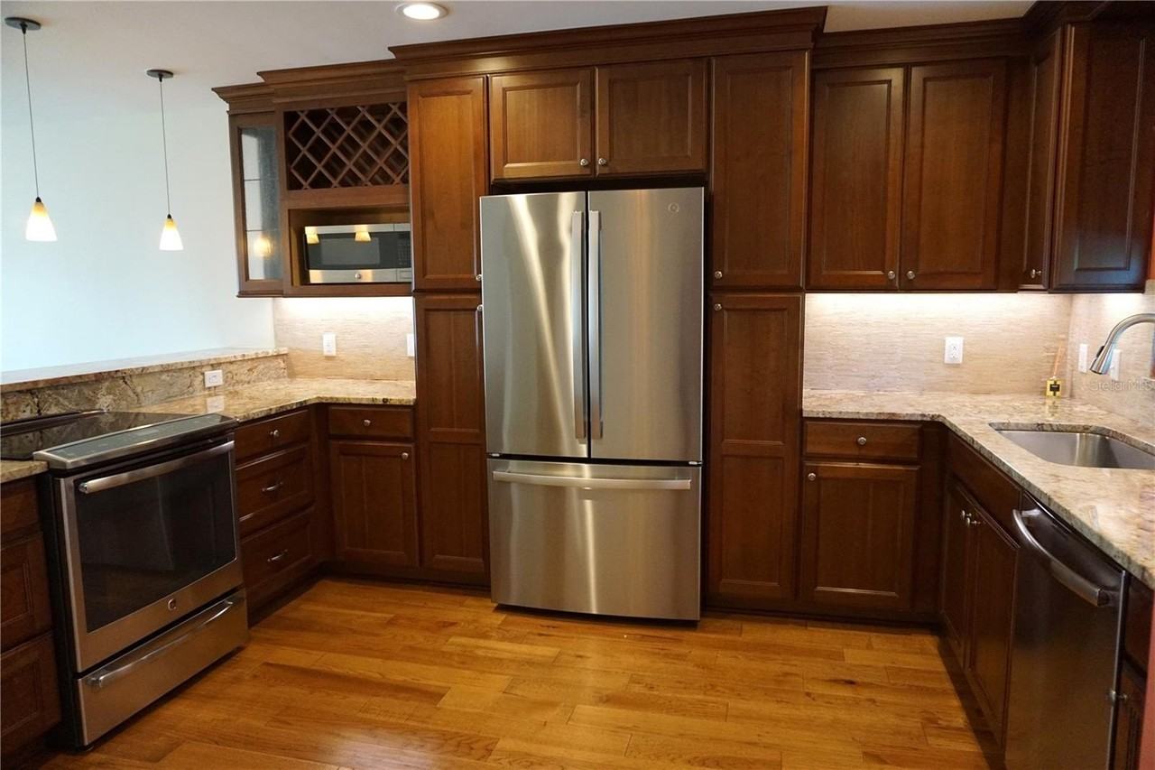 340 Pinellas Bayway S #203 - Photo 5 of 24