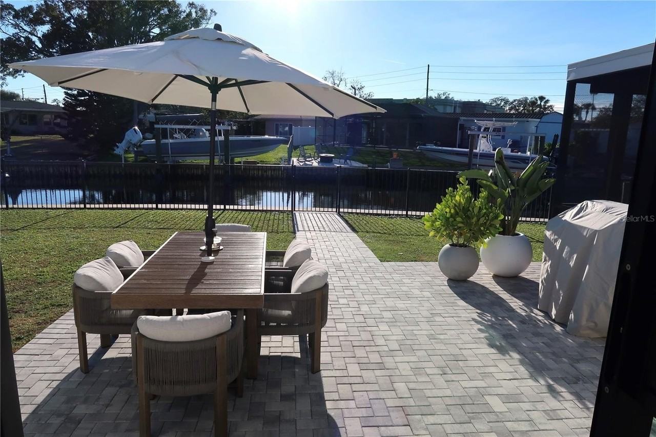 9484 Treasure Ln Ne - Photo 5 of 31