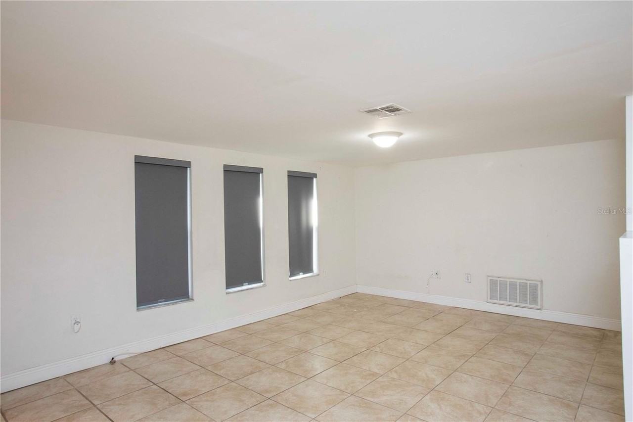 11214 Linden Ln - Photo 7 of 23