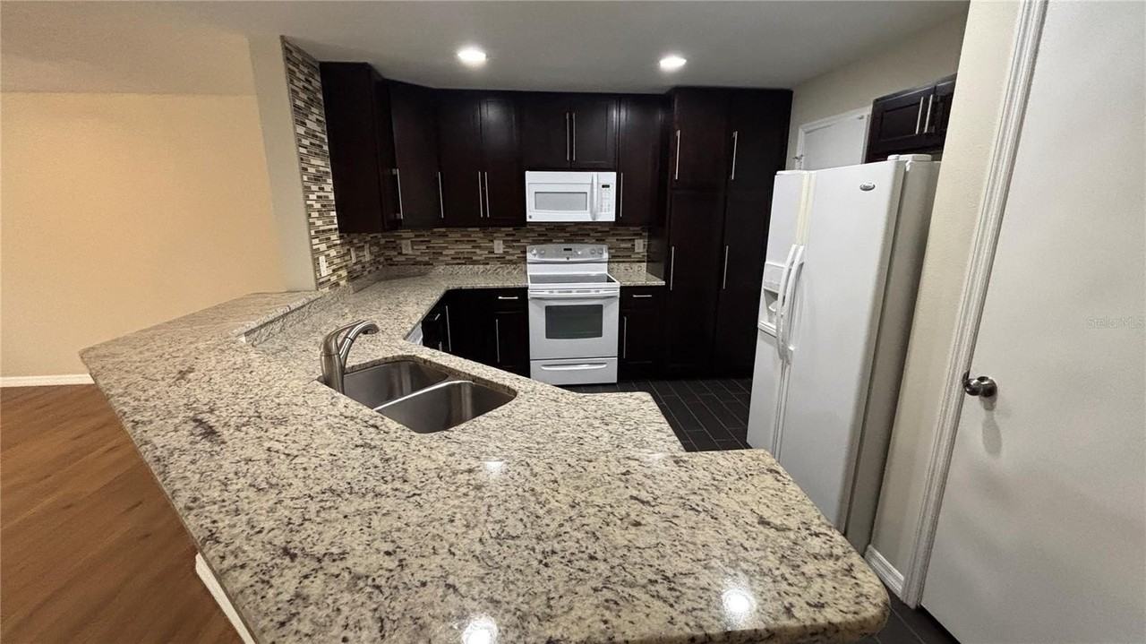 6936 Marble Fawn Pl - Photo 3 of 22