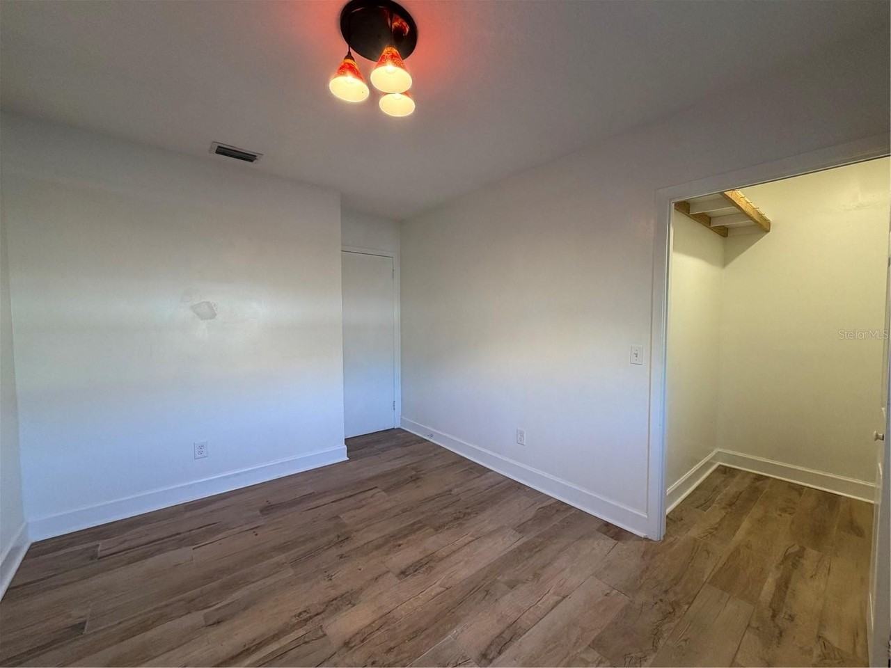 3230 W Saint Conrad St - Photo 7 of 17