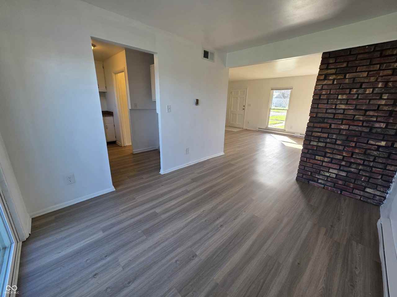 3815 Biscayne Rd - Photo 4 of 16