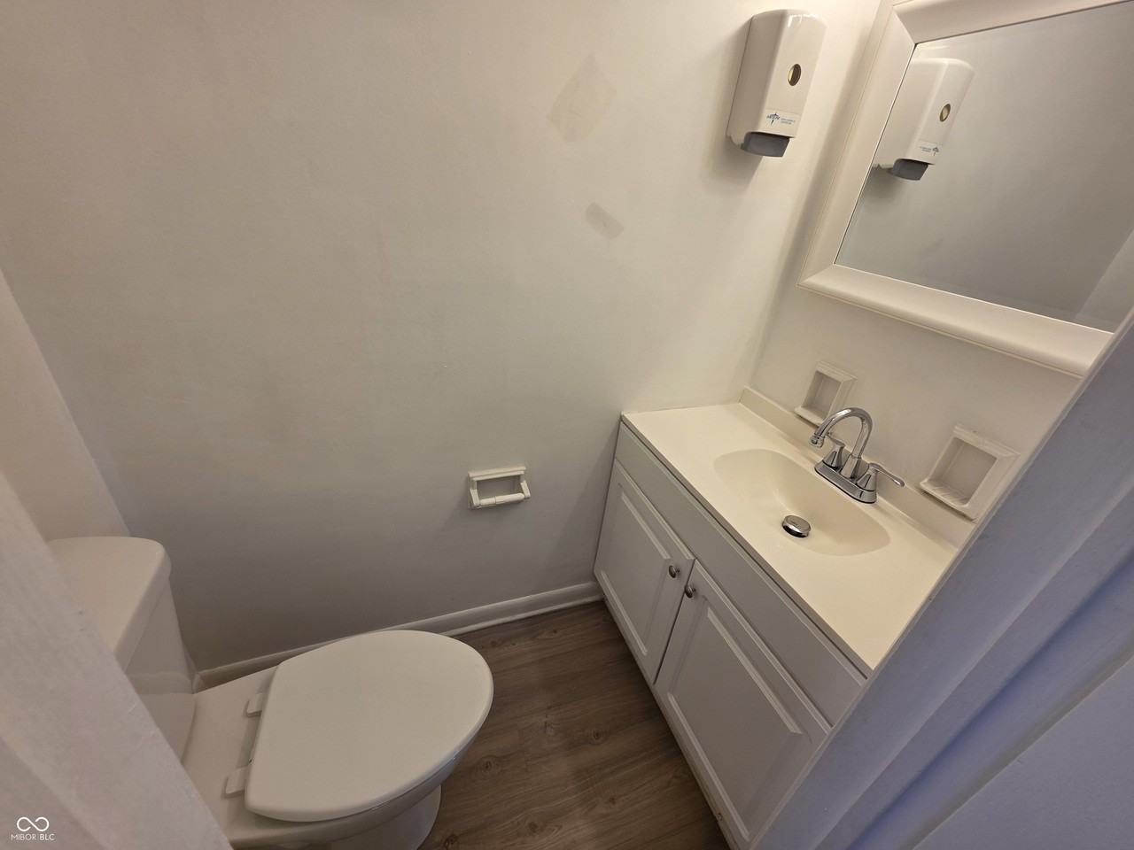 3815 Biscayne Rd - Photo 7 of 16