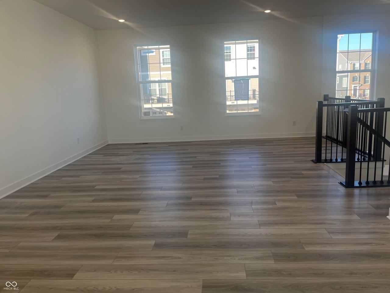 6979 Adalene Ln - Photo 6 of 23