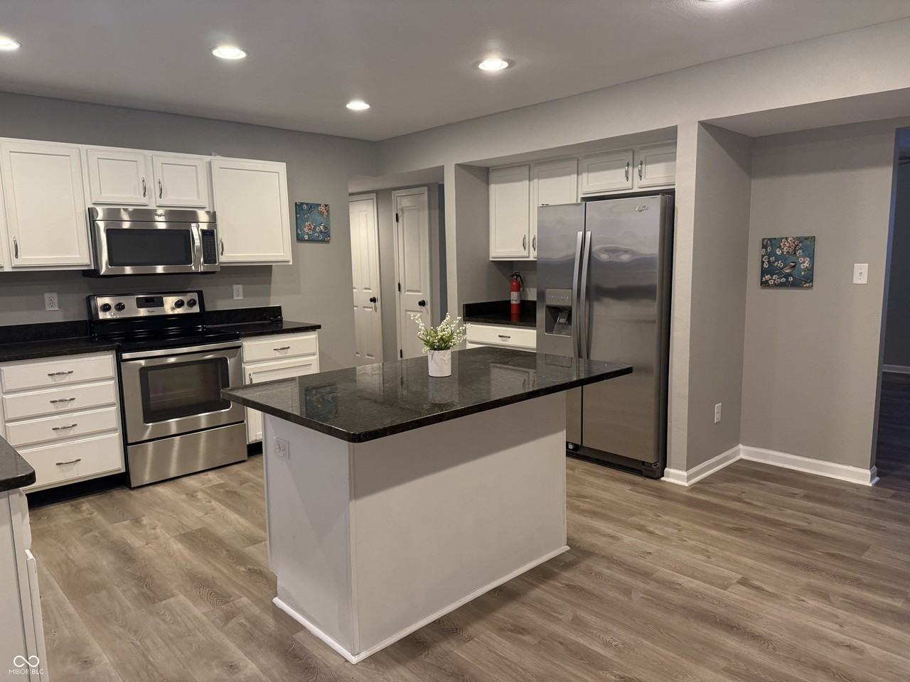 6521 Rushing Riv - Photo 2 of 10