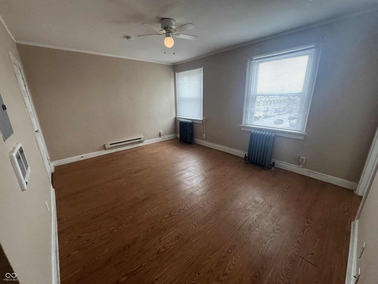 201 E Pike St #300 - Photo 4 of 12