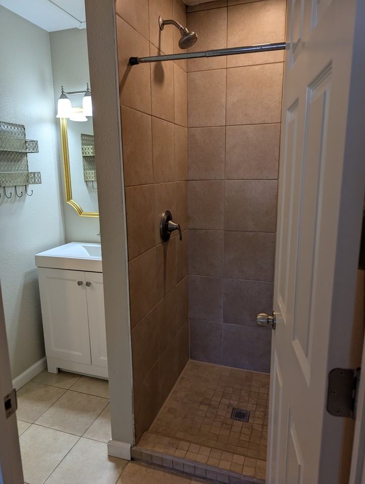 1657 Moline St #1 - Photo 6 of 17