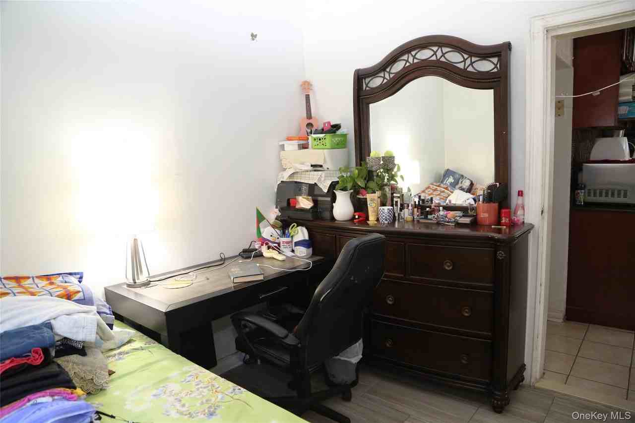 9307 123rd St - Photo 5 of 5