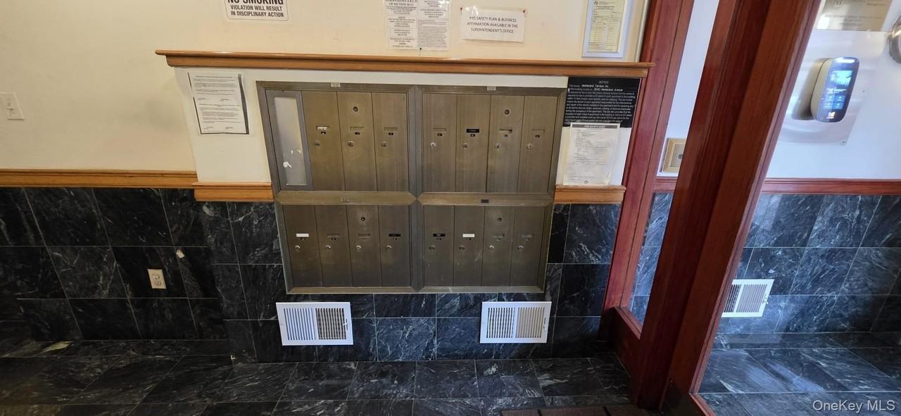 3240 Netherland Ave Apt 5b - Photo 3 of 25