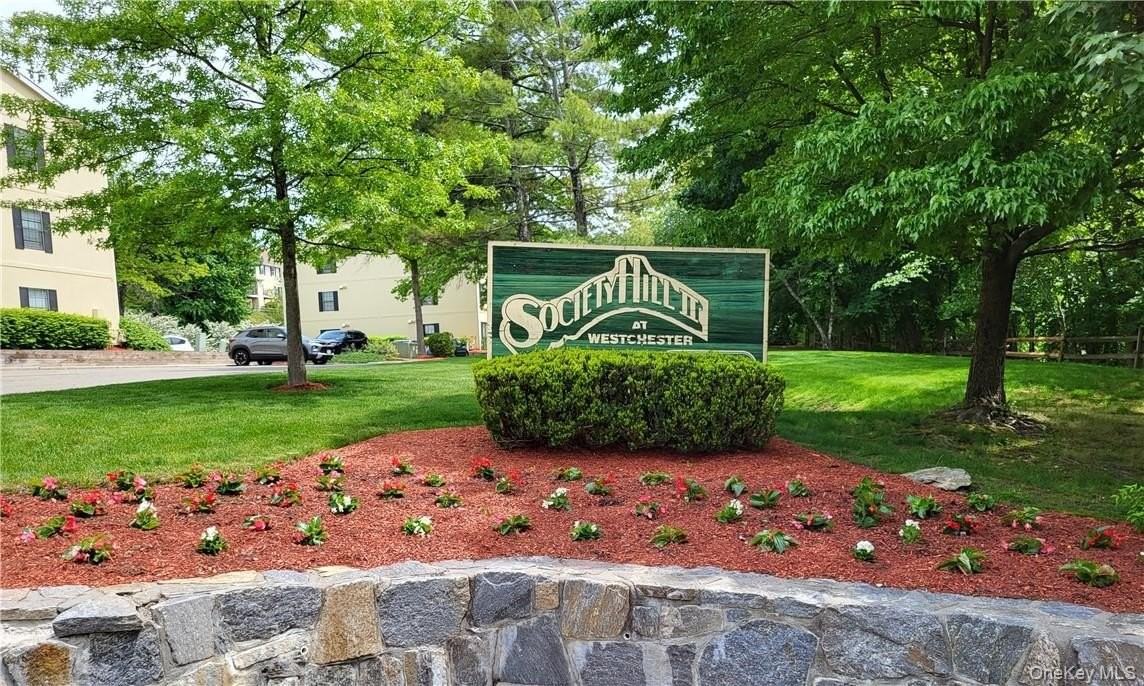 79 Winchester Ave - Photo 2 of 21