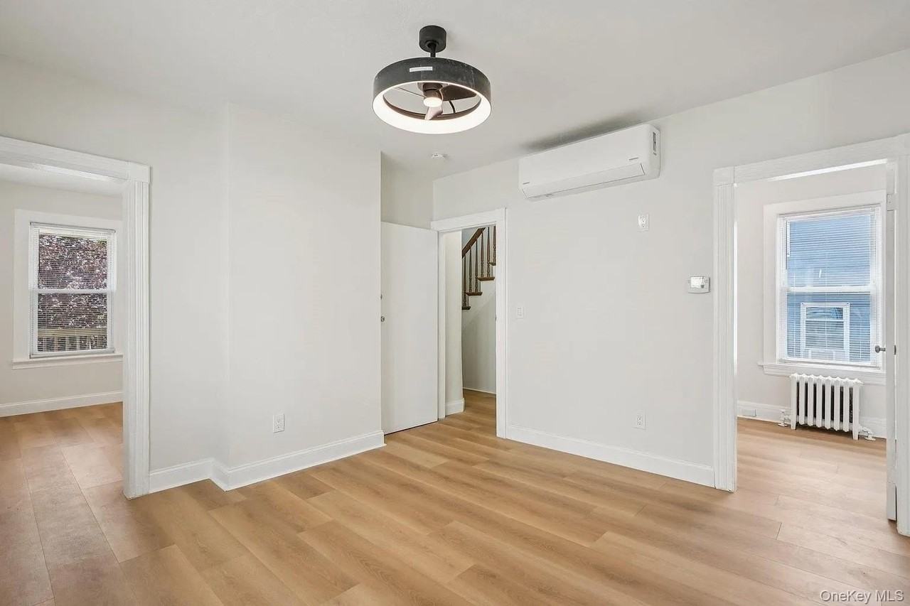 332 Locust Ave Unit 1 - Photo 4 of 14