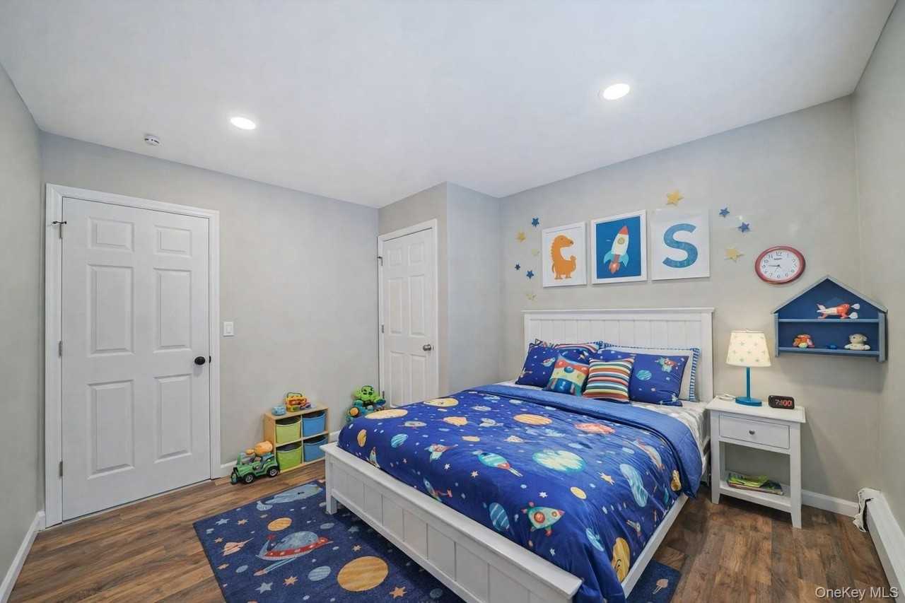 130 5th Ave - Photo 7 of 10