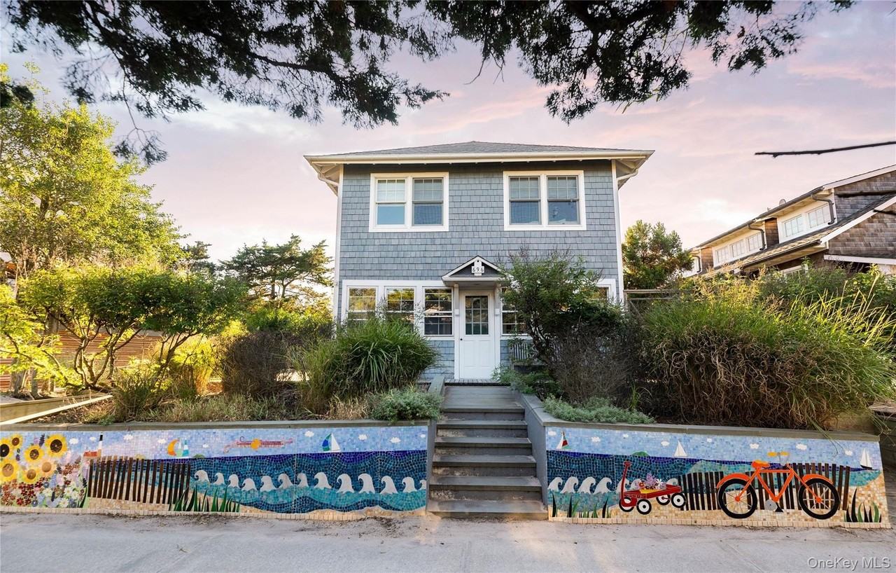 696 Ocean Breeze - Photo 3 of 28