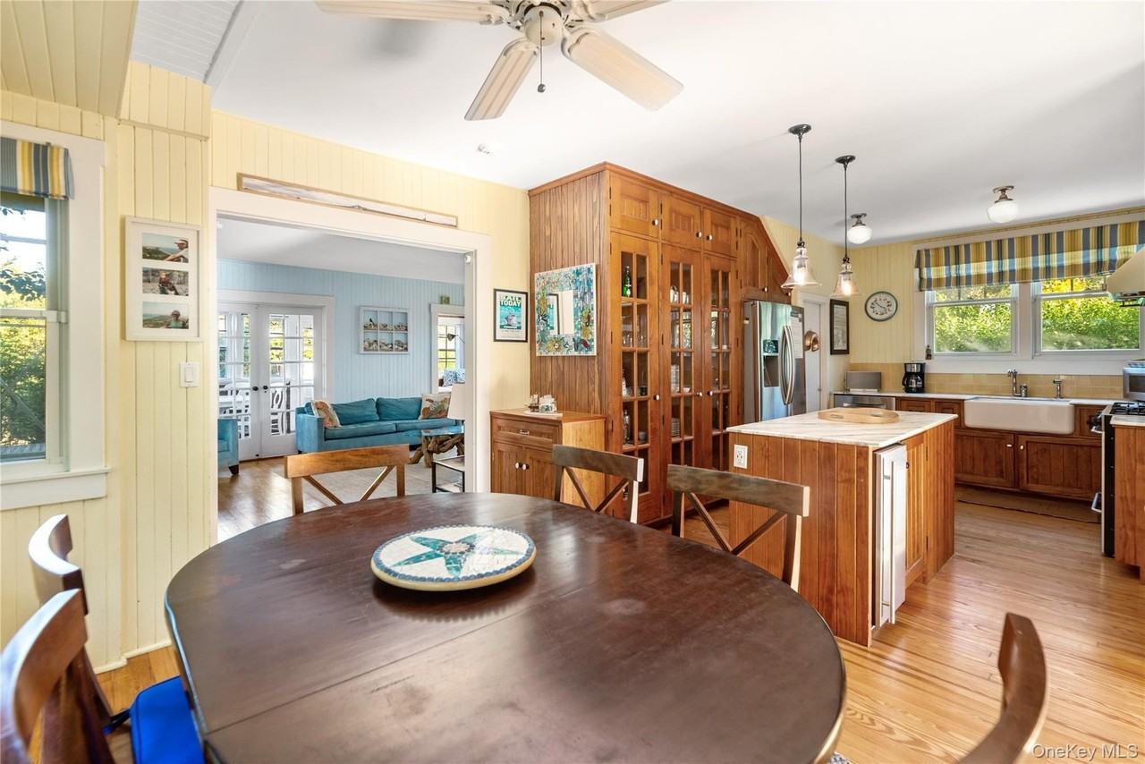 696 Ocean Breeze - Photo 7 of 28