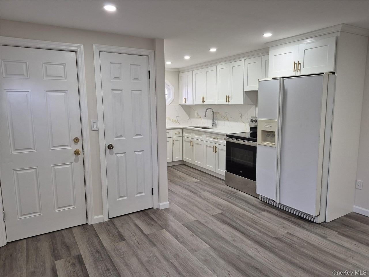 2030 Washington St - Photo 5 of 19