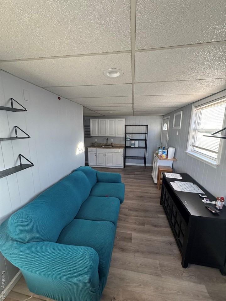 119 Sequoia Dr - Photo 2 of 8