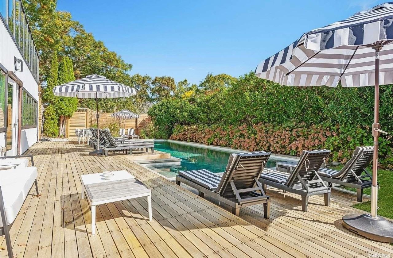 69 Three Mile Harbor Dr - Photo 3 of 35