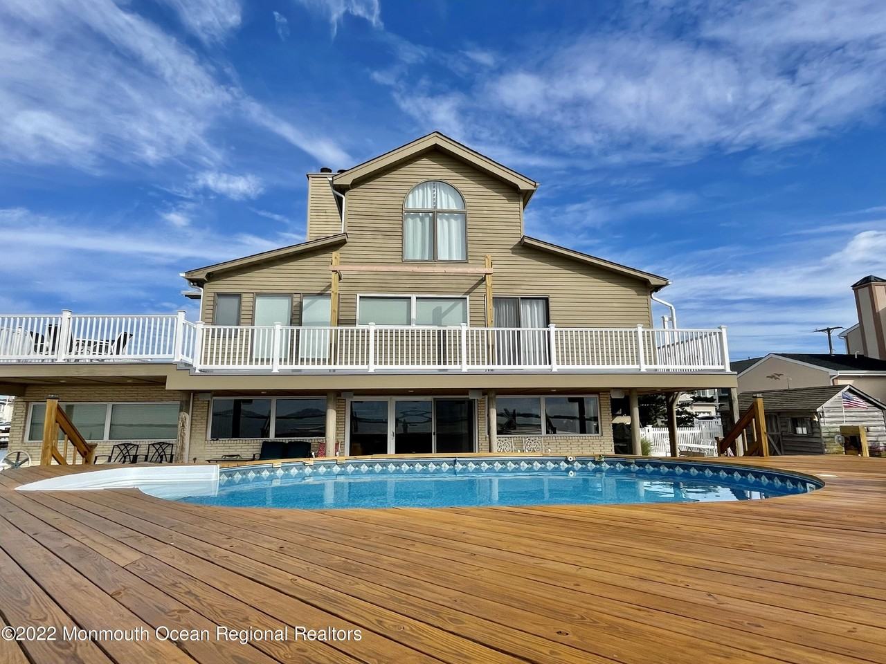 218 Cartagena Dr - Photo 3 of 50