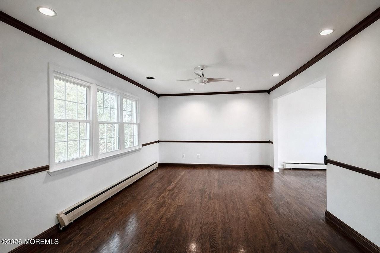 364 Westwood Ave #39 - Photo 4 of 41