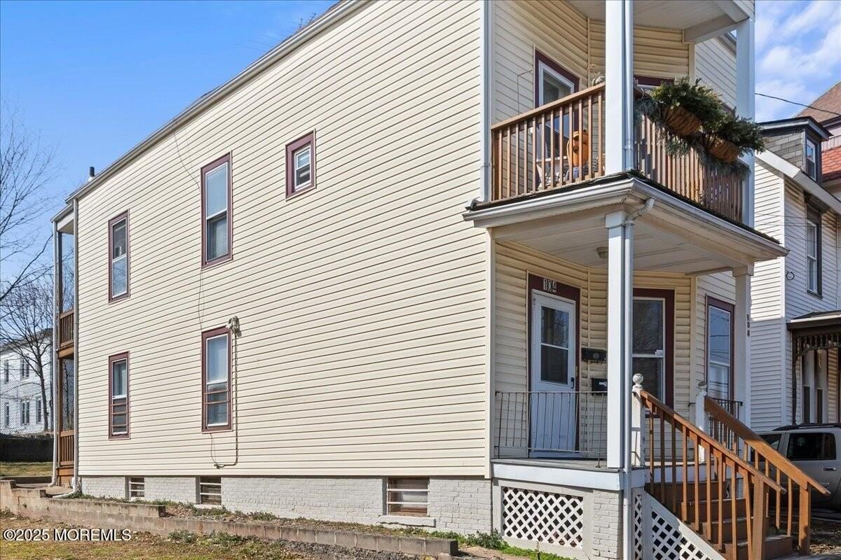 104 Welton St Unit 1 - Photo 2 of 17