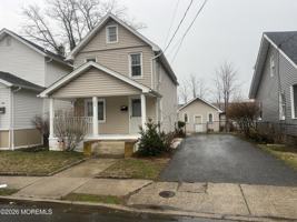 featured image of 133 Leonard Ave