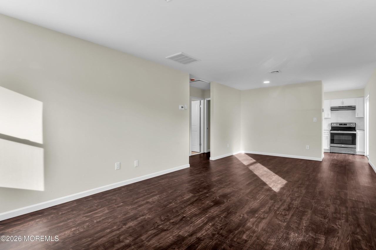 110 Lexington Blvd - Photo 6 of 14