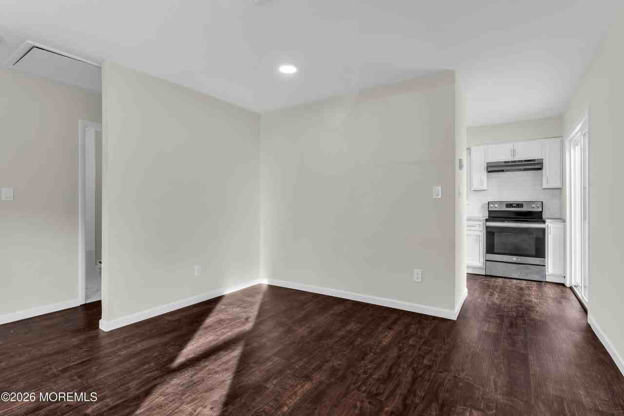 110 Lexington Blvd - Photo 7 of 14