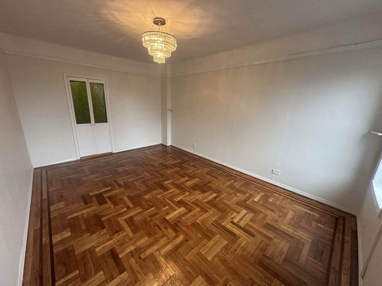 E 196th St #5C - Photo 3 of 8