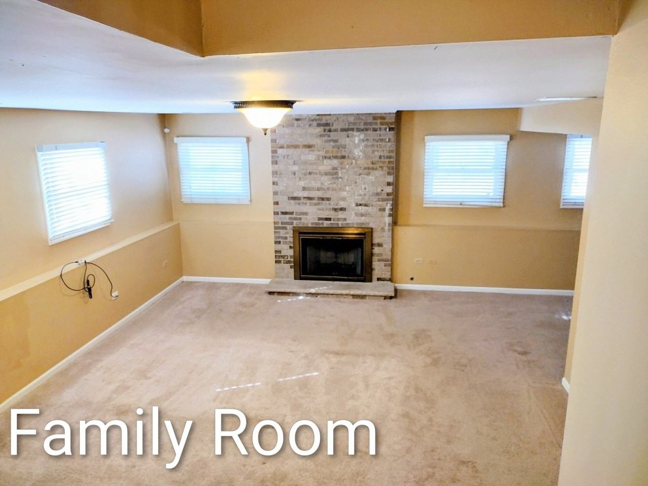 267 Silverado St - Photo 6 of 16