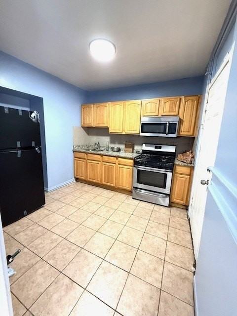 5946 N Talman Ave Unit 2 - Photo 3 of 7