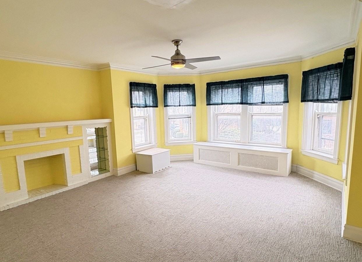 6652 N Campbell Ave Unit 2 - Photo 3 of 13