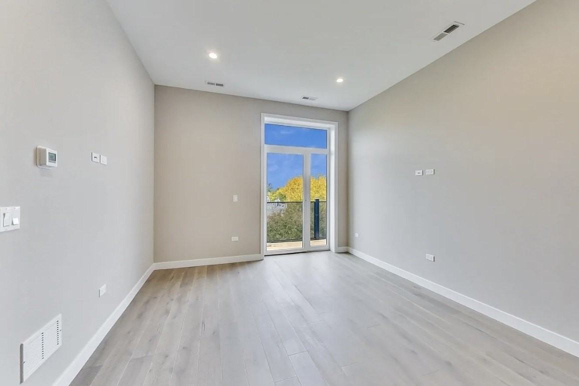 3757 N Sheffield Ave Unit 409 - Photo 7 of 15