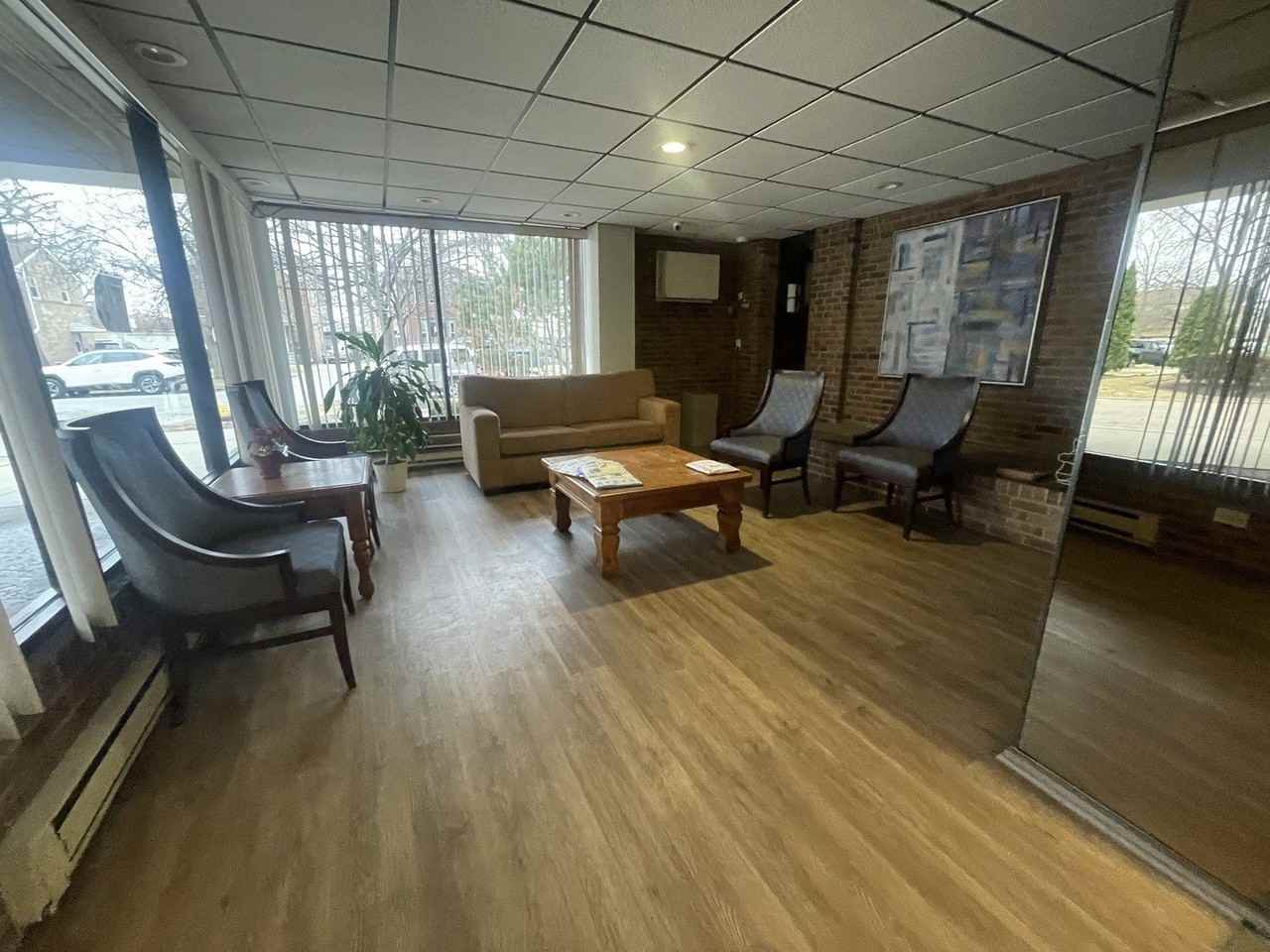 2333 N Neva Ave Apt 306 - Photo 6 of 21