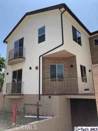 9951 Marcus Ave #103 - Photo 3 of 3