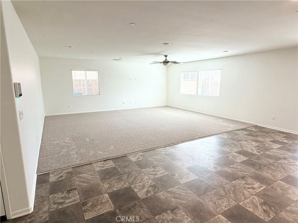 16931 Montgomery Ave - Photo 4 of 29