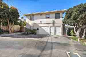 featured image of 827 Catalina