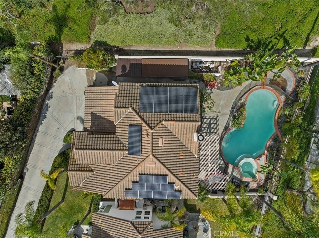 26531 Domingo Dr - Photo 3 of 37