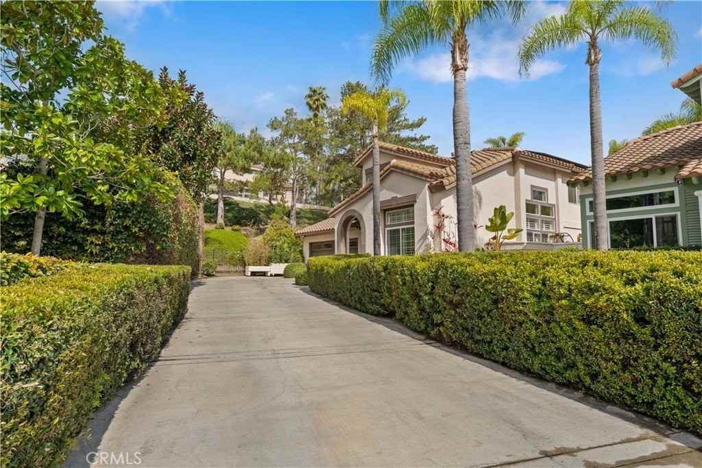 26531 Domingo Dr - Photo 5 of 37