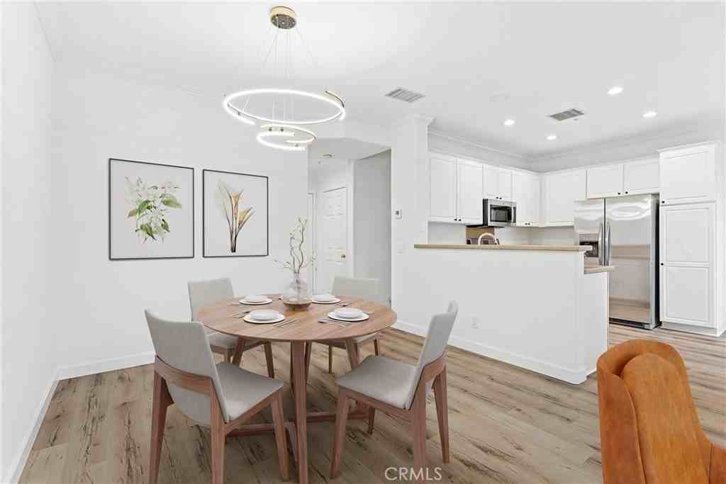 38 Veneto Ln - Photo 6 of 45